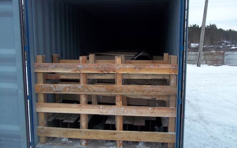 Погрузка контейнеров