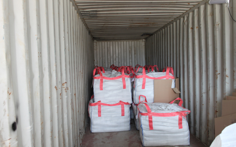 Погрузка контейнеров